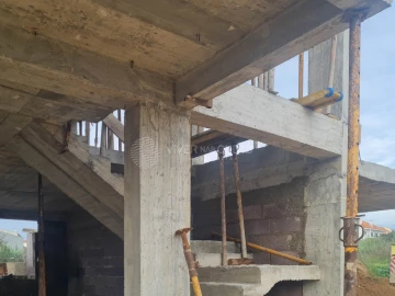 Moradia T3 para Venda em Charneca de Caparica e Sobreda