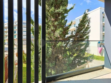 Apartamento T3 para Venda em Charneca de Caparica e Sobreda