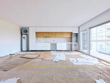 Apartamento T3 para Venda em Charneca de Caparica e Sobreda