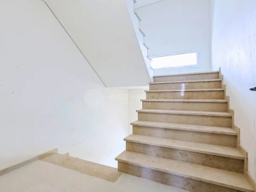 Apartamento T3 para Venda em Charneca de Caparica e Sobreda