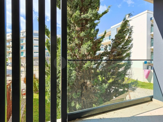 Apartamento T3 para Venda em Charneca de Caparica e Sobreda Foto 4