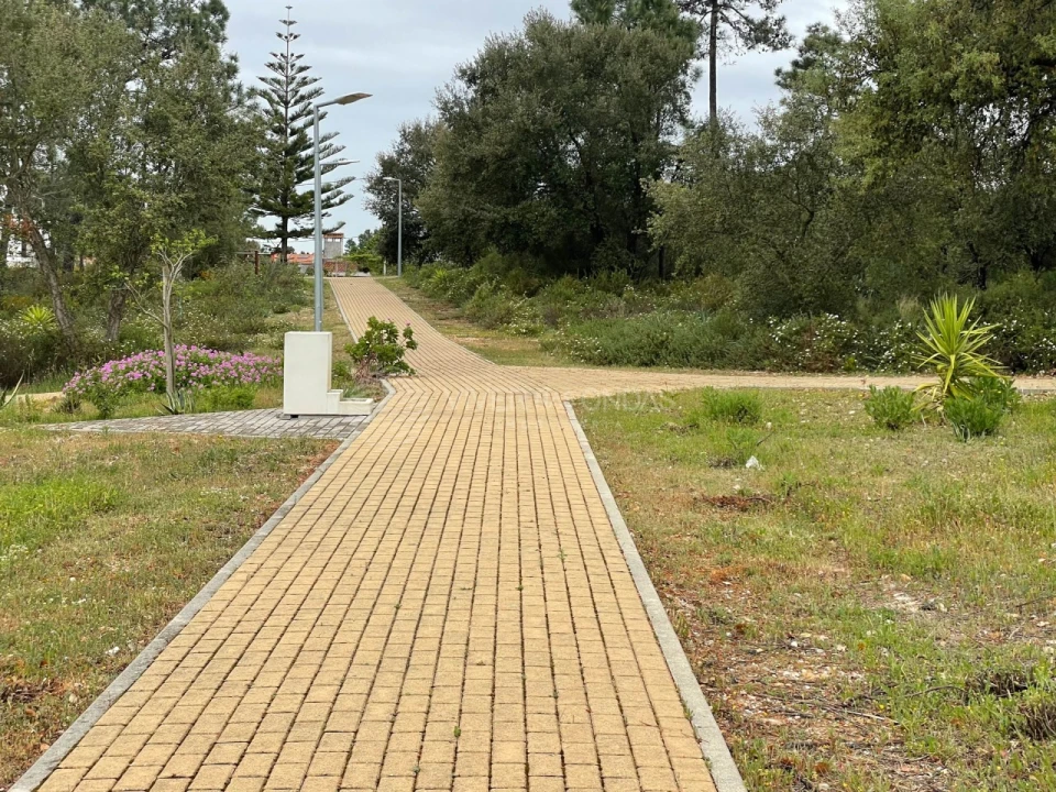 Moradia T4 para Venda em Quinta do Anjo Foto 26