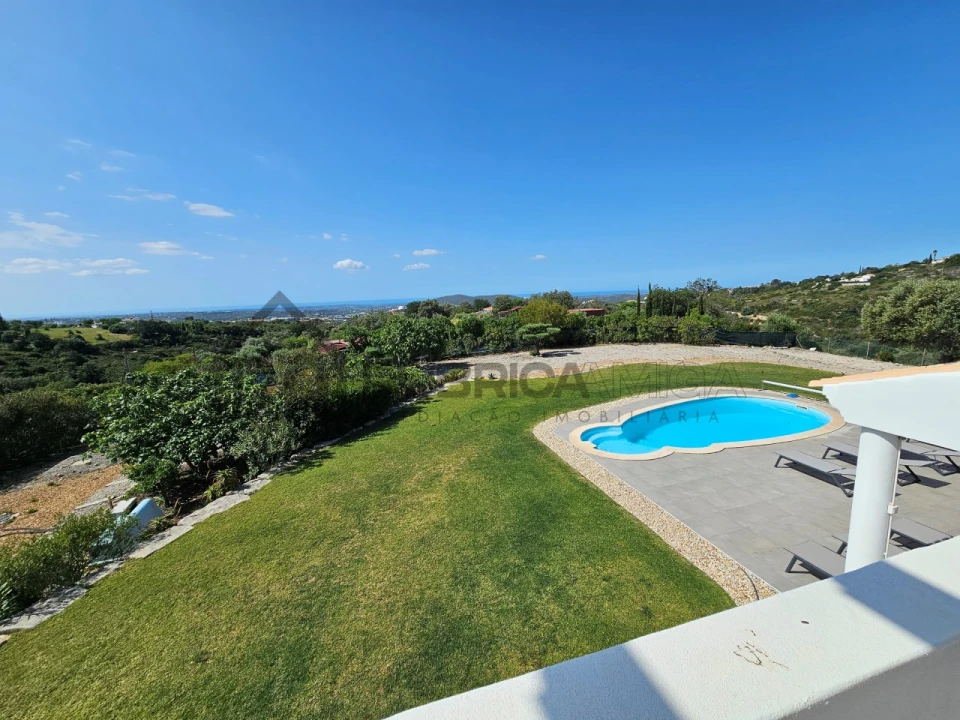 Moradia T4 para Venda em Loule (São Sebastião) Foto 39