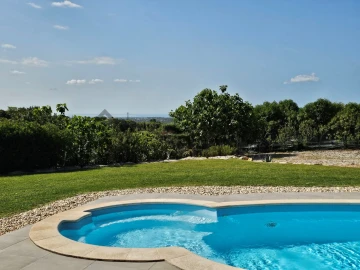 Moradia T4 para Venda em Loule (São Sebastião)