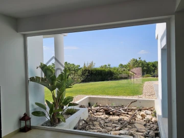 Moradia T4 para Venda em Loule (São Sebastião)