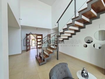 Moradia T4 para Venda em Loule (São Sebastião)