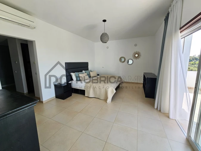 Moradia T4 para Venda em Loule (São Sebastião) Foto 33