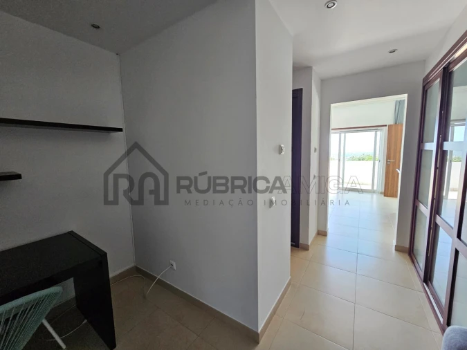 Moradia T4 para Venda em Loule (São Sebastião) Foto 36