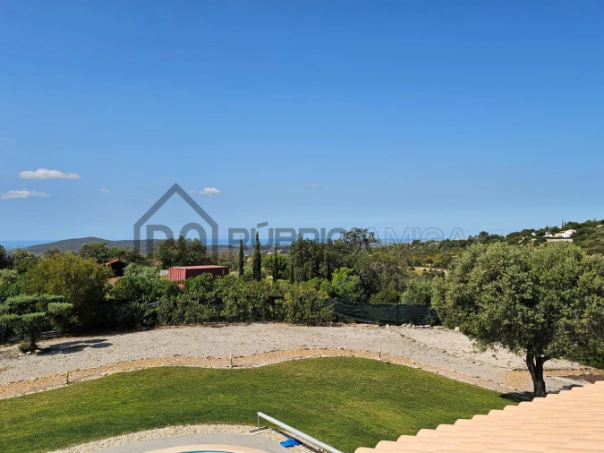 Moradia T4 para Venda em Loule (São Sebastião) Foto 45