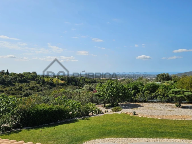 Moradia T4 para Venda em Loule (São Sebastião) Foto 46