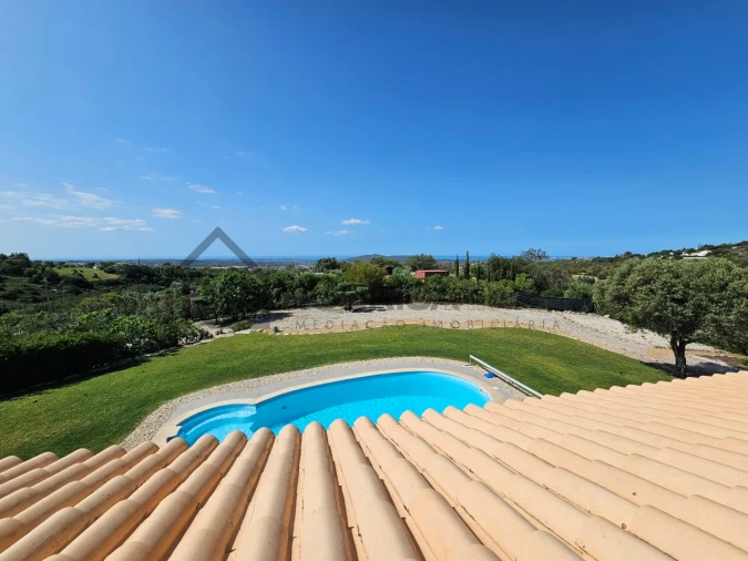 Moradia T4 para Venda em Loule (São Sebastião) Foto 47