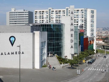 Apartamento T3 para Venda em Campanhã