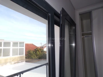 Moradia T3 para Venda em Sesimbra (Santiago)