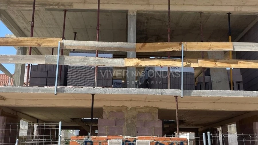 Moradia T3 para Venda em Sesimbra (Santiago)