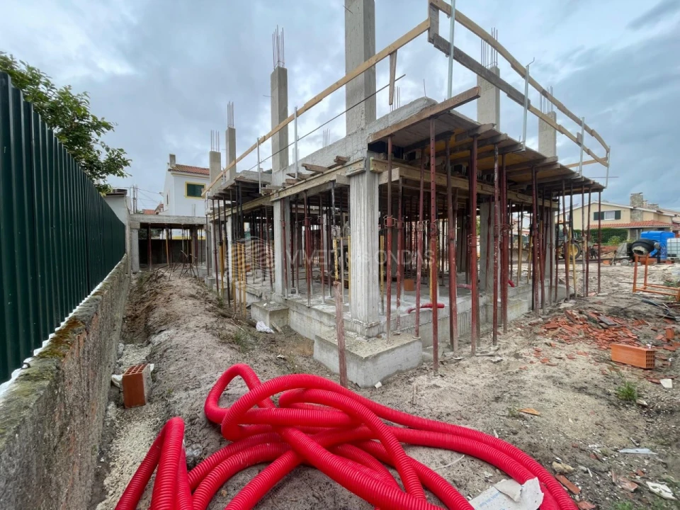 Moradia T3 para Venda em Sesimbra (Santiago) Foto 2