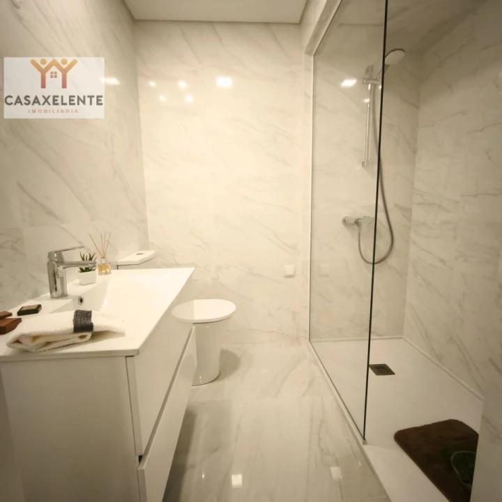 Apartamento T3 para Venda em Benfica Foto 19