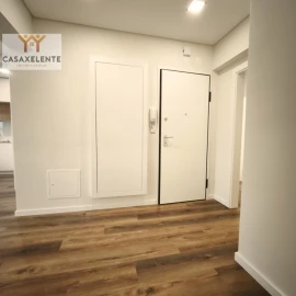 Apartamento T3 para Venda em Benfica