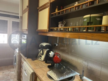 Apartamento T2 para Venda em São Domingos de Benfica