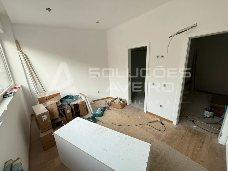 Moradia T2 para Venda em Glória e Vera Cruz Foto 9