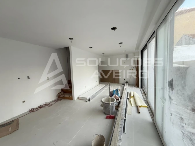 Moradia T2 para Venda em Glória e Vera Cruz Foto 5