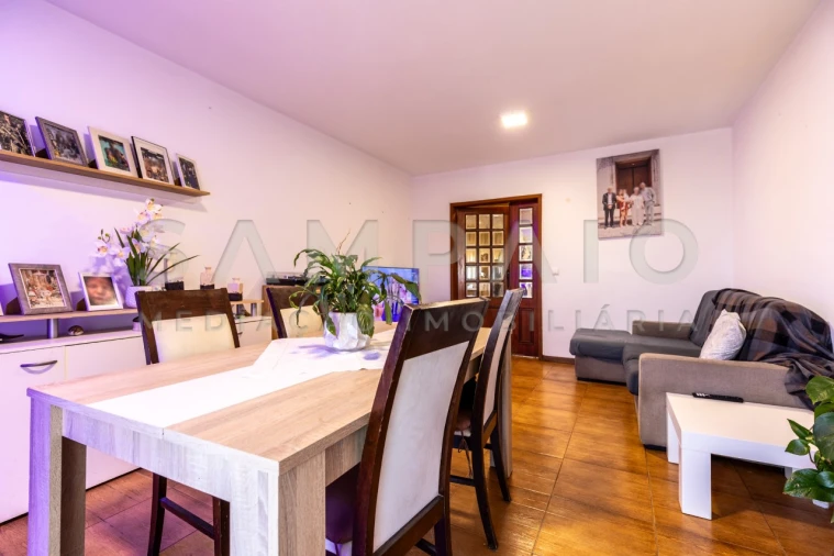 Apartamento T2 para Venda em Fânzeres e São Pedro da Cova Foto 3