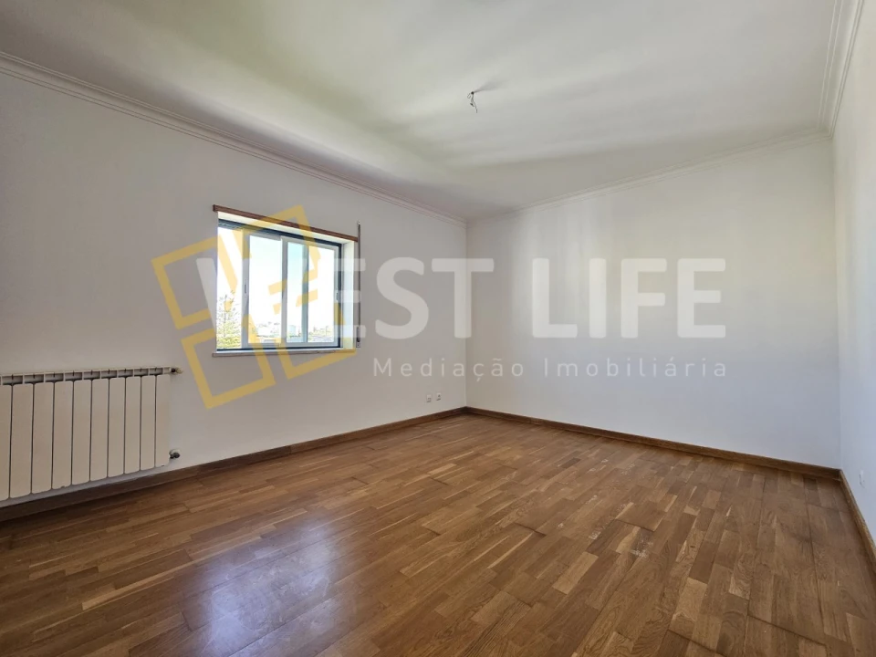 Apartamento T2 para Venda em Venda do Pinheiro e Santo Estêvão das Galés Foto 15