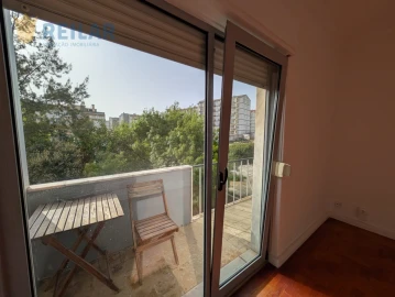 Apartamento T2 para Arrendamento em Parque das Nações