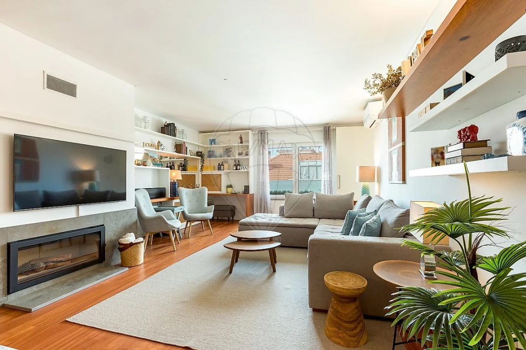 Apartamento T3 para Venda em Campo de Ourique Foto 2