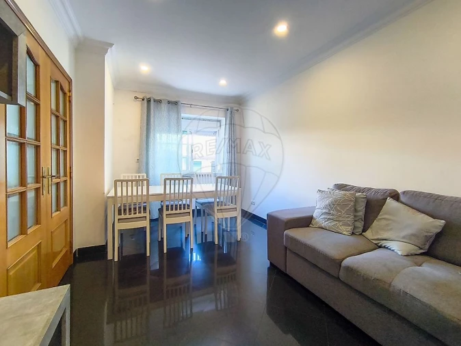 Apartamento T2 para Venda em Falagueira-Venda Nova Foto 9