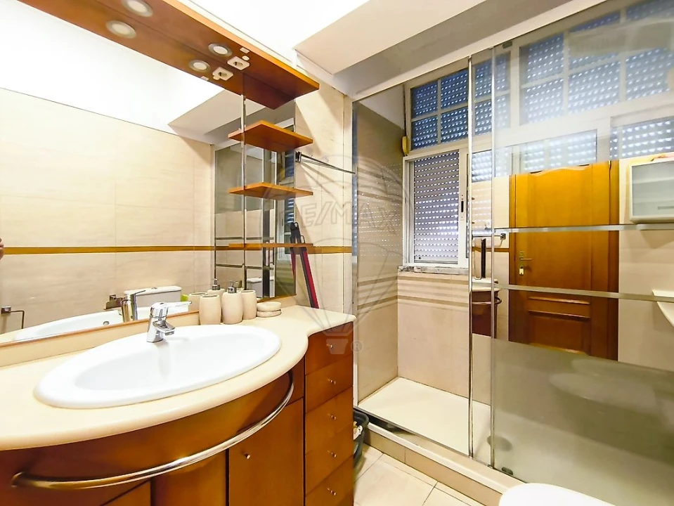Apartamento T2 para Venda em Falagueira-Venda Nova Foto 20