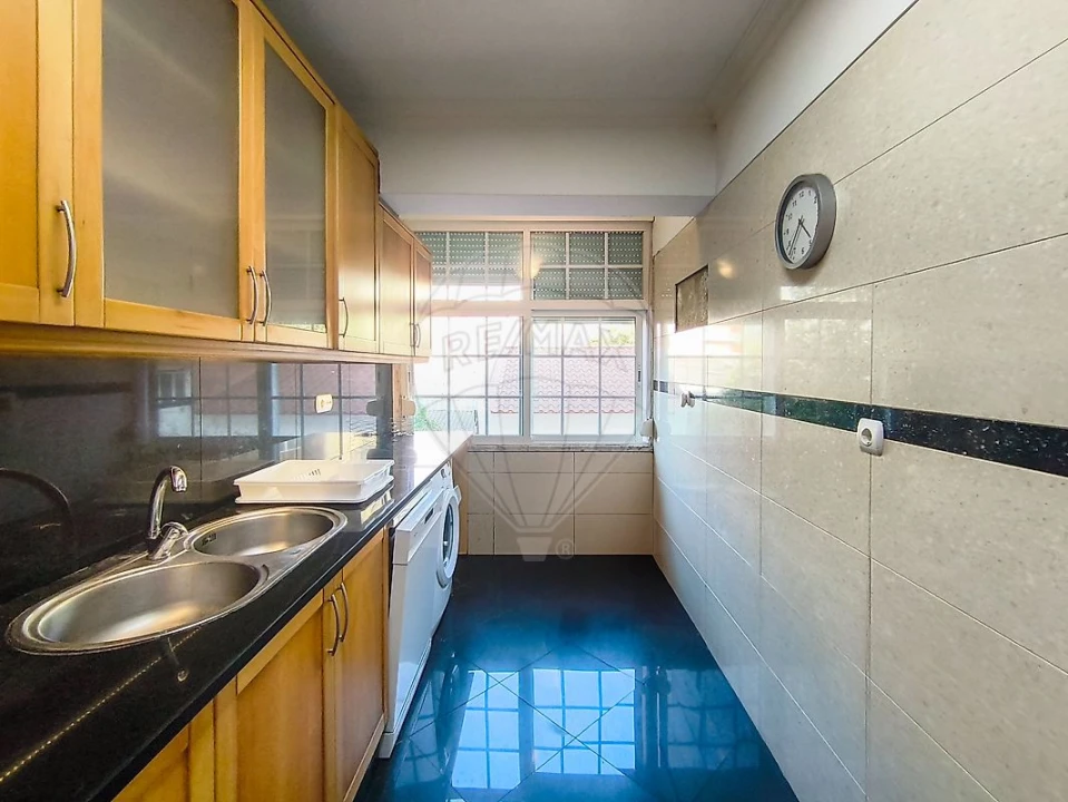 Apartamento T2 para Venda em Falagueira-Venda Nova Foto 15