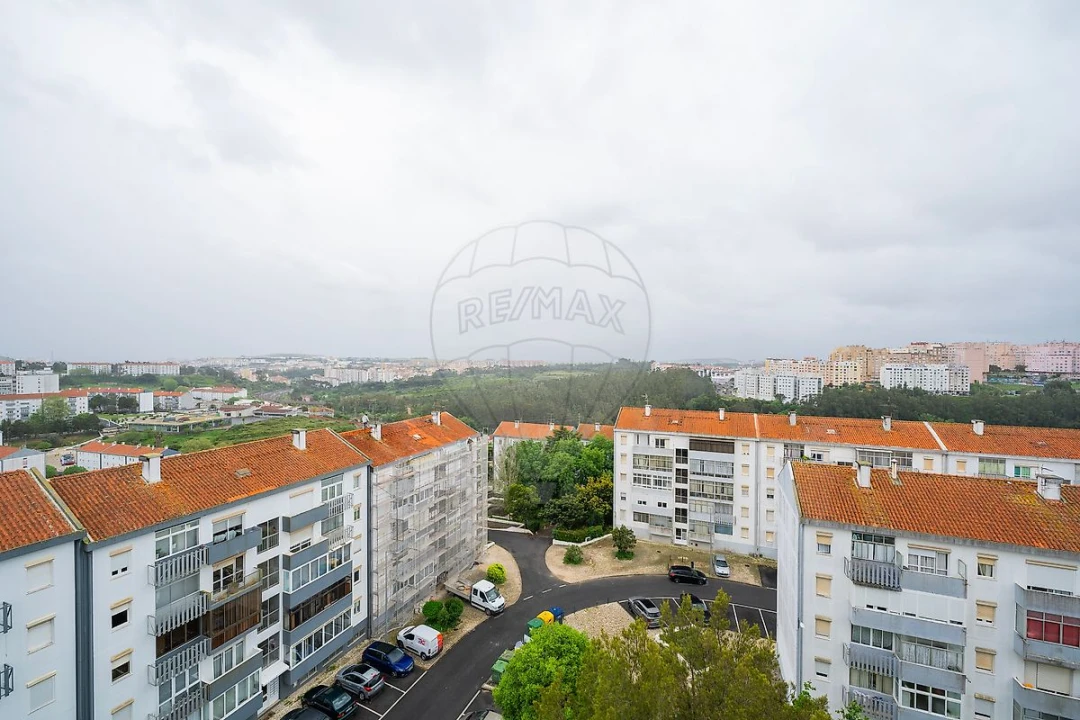Apartamento T4 para Venda em Agualva e Mira-Sintra Foto 22