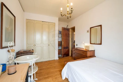 Apartamento T4 para Venda em Agualva e Mira-Sintra