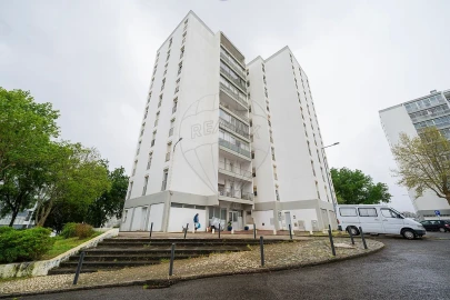 Apartamento T4 para Venda em Agualva e Mira-Sintra