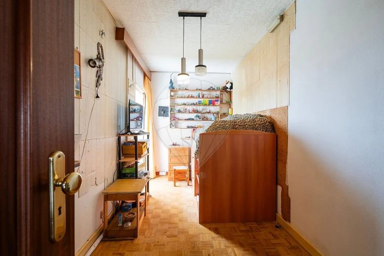 Apartamento T4 para Venda em Agualva e Mira-Sintra Foto 6