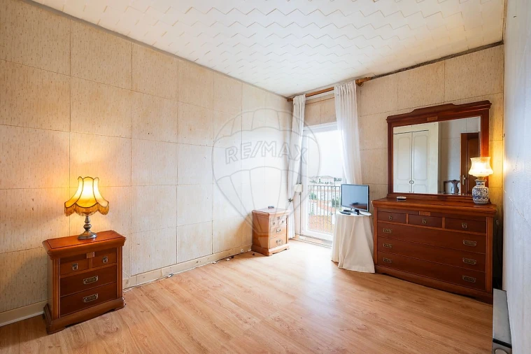 Apartamento T4 para Venda em Agualva e Mira-Sintra Foto 11