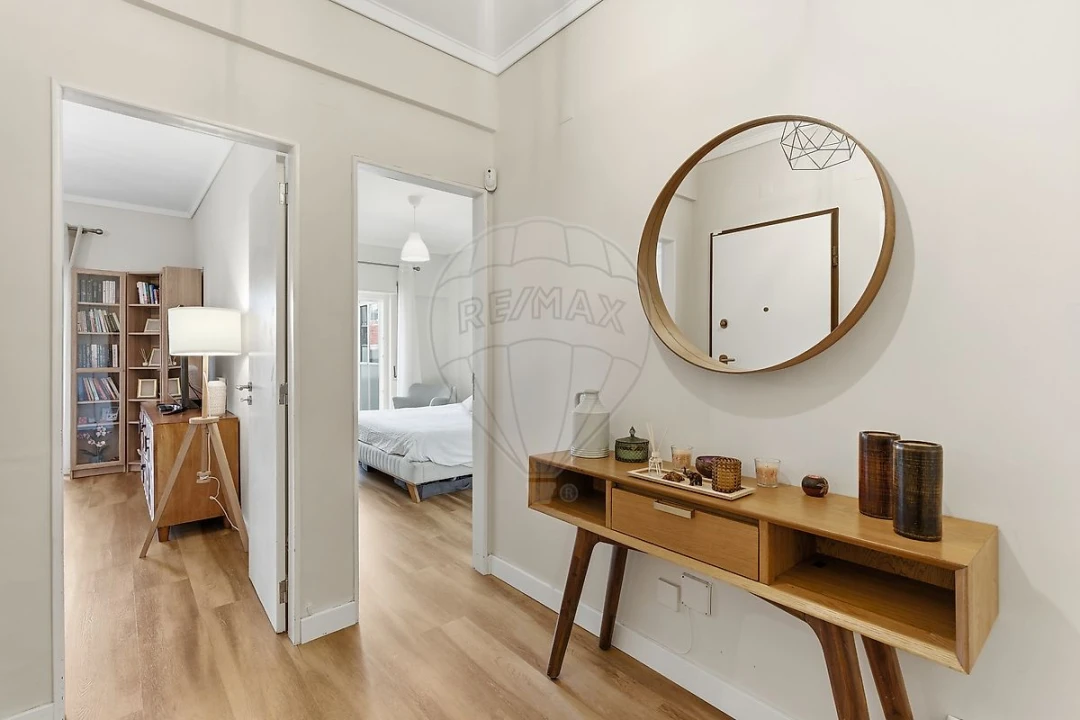 Apartamento T3 para Venda em Almada, Cova da Piedade, Pragal e Cacilhas Foto 1