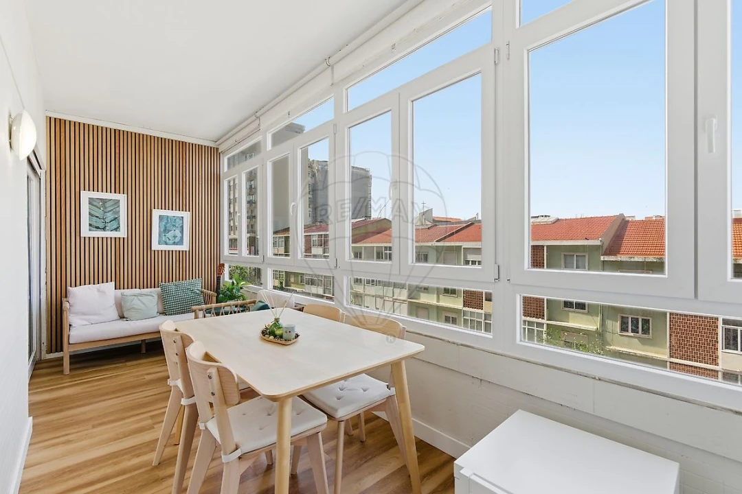 Apartamento T3 para Venda em Almada, Cova da Piedade, Pragal e Cacilhas Foto 25