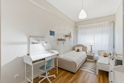 Apartamento T3 para Venda em Almada, Cova da Piedade, Pragal e Cacilhas