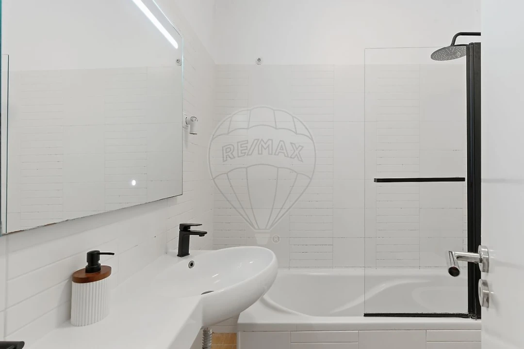 Apartamento T3 para Venda em Almada, Cova da Piedade, Pragal e Cacilhas Foto 10