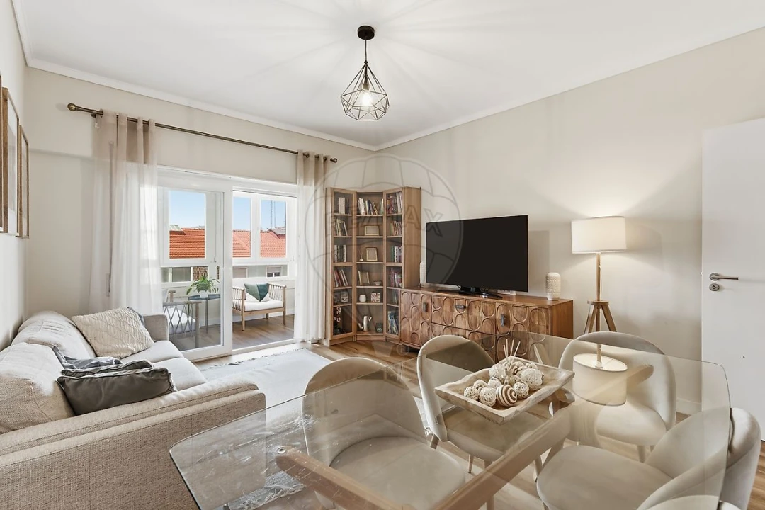 Apartamento T3 para Venda em Almada, Cova da Piedade, Pragal e Cacilhas Foto 4