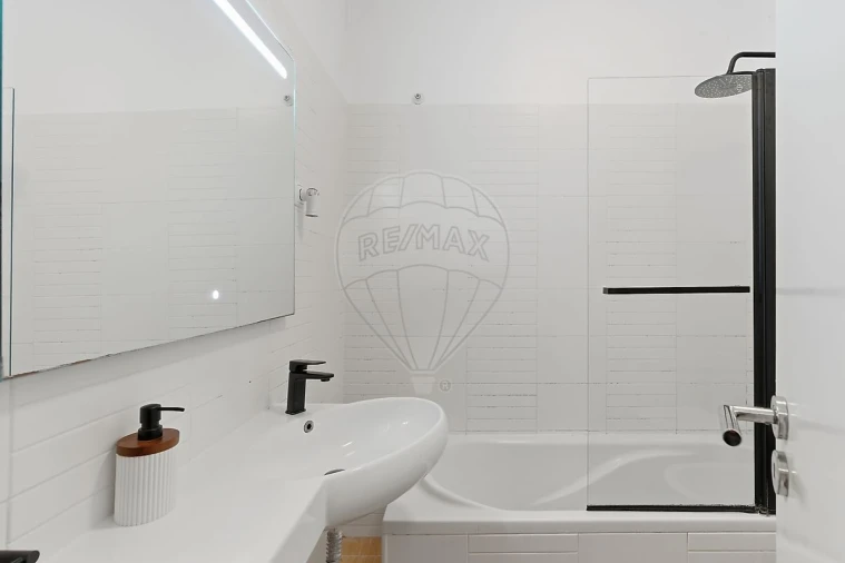 Apartamento T3 para Venda em Almada, Cova da Piedade, Pragal e Cacilhas Foto 10