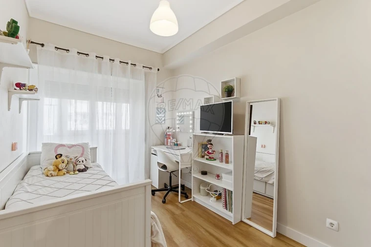 Apartamento T3 para Venda em Almada, Cova da Piedade, Pragal e Cacilhas Foto 13