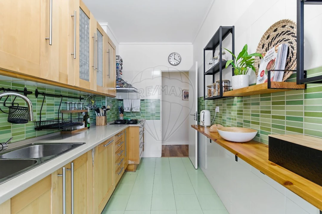 Apartamento T3 para Venda em Almada, Cova da Piedade, Pragal e Cacilhas Foto 17