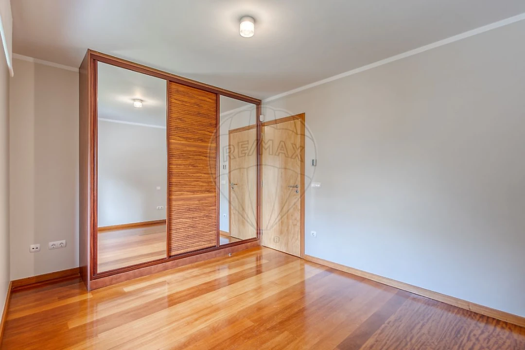 Moradia T3 para Venda em Mafamude e Vilar do Paraíso Foto 28