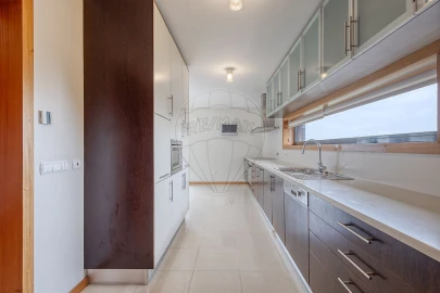 Moradia T3 para Venda em Mafamude e Vilar do Paraíso