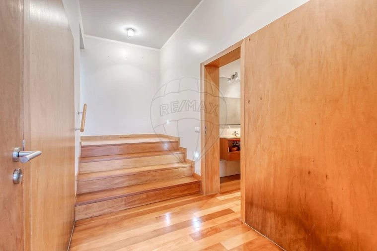 Moradia T3 para Venda em Mafamude e Vilar do Paraíso Foto 33