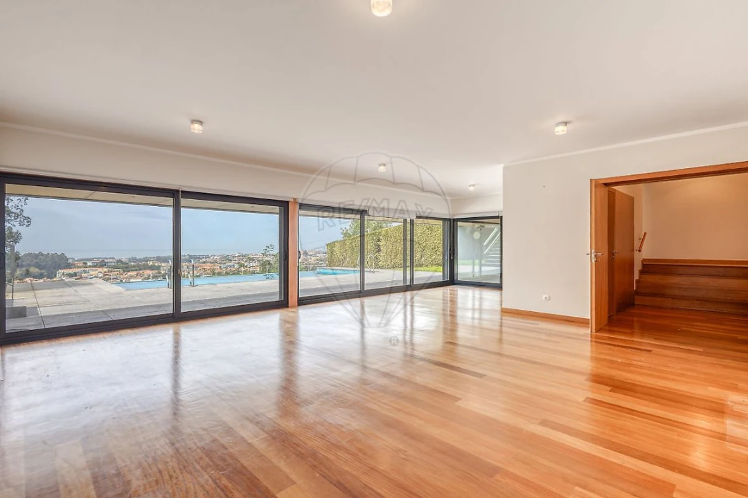 Moradia T3 para Venda em Mafamude e Vilar do Paraíso Foto 32