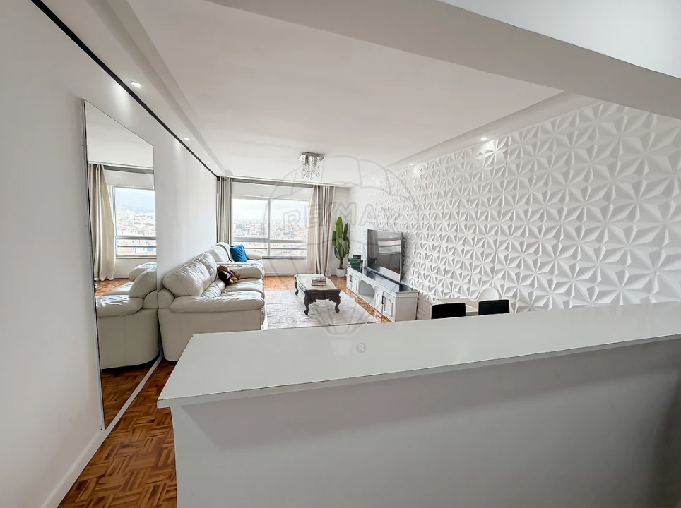 Apartamento T2 para Venda em Algueirão-Mem Martins Foto 12