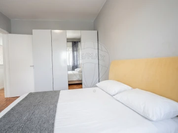 Apartamento T2 para Venda em Algueirão-Mem Martins